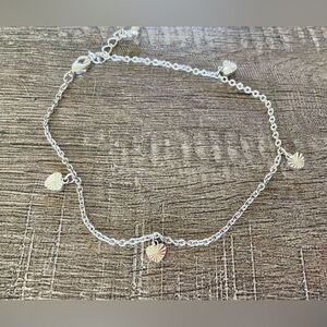 Vintage women’s silver color heart charm and chain bracelet, adjustable length